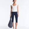 Ärmelloses T-Shirt aus Rippstrick mit Knöpfen aus Baumwolle und Modal Ärmelloses T-Shirt aus Rippstrick mit Knöpfen aus Baumwolle und Modal