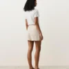 Shorts aus 100 % Leinen mit mittlerer Leibhöhe Shorts aus 100 % Leinen mit mittlerer Leibhöhe