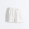 Shorts aus 100 % Leinen mit mittlerer Leibhöhe Shorts aus 100 % Leinen mit mittlerer Leibhöhe