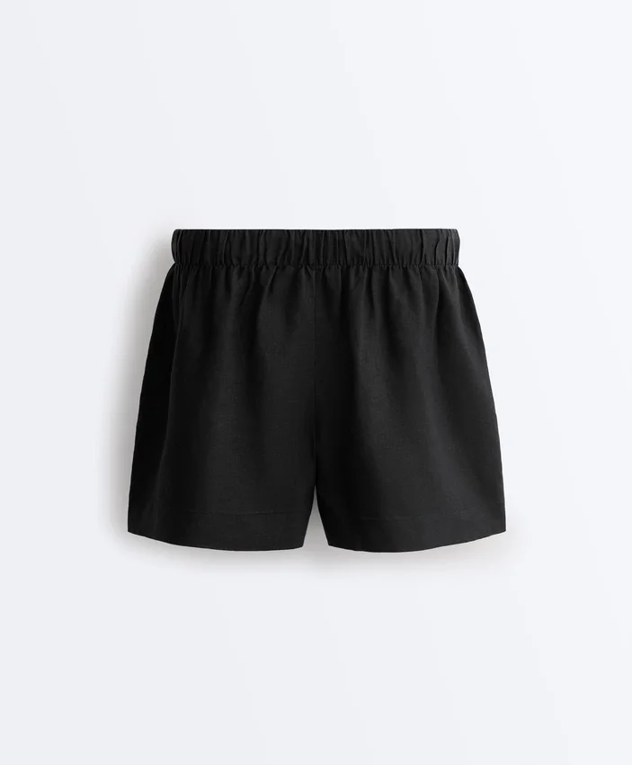 Shorts aus 100 % Leinen mit mittlerer Leibhöhe Shorts aus 100 % Leinen mit mittlerer Leibhöhe