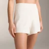 Shorts aus gewaschenem Strick Shorts aus gewaschenem Strick