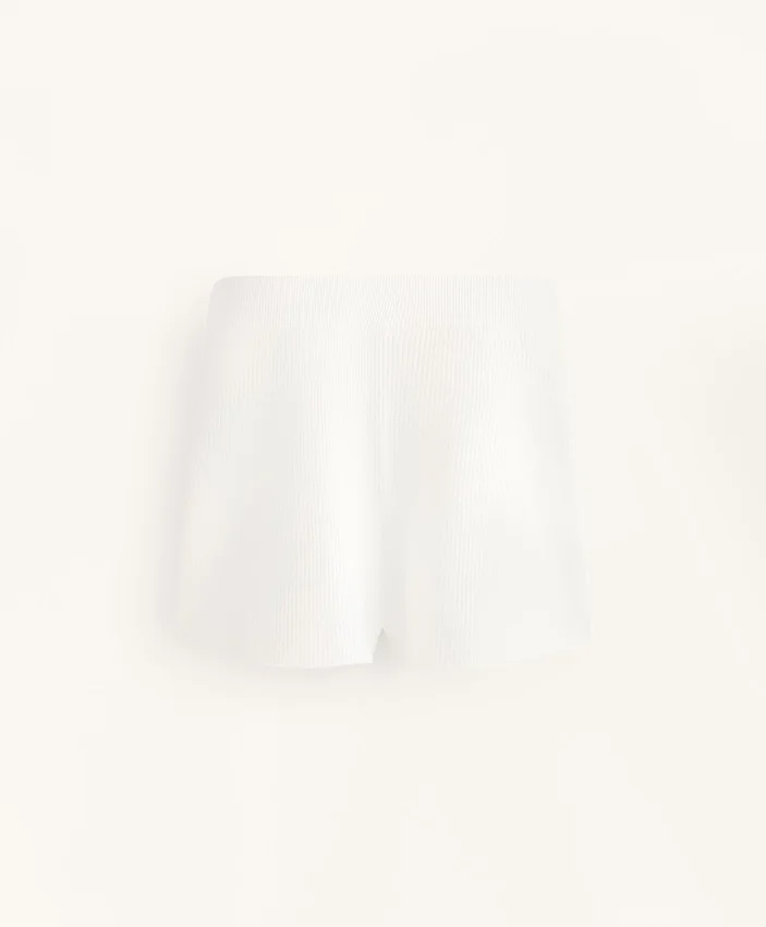 Shorts aus gewaschenem Strick Shorts aus gewaschenem Strick