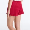 Shorts aus gewaschenem Strick mit Zopfmuster Shorts aus gewaschenem Strick mit Zopfmuster