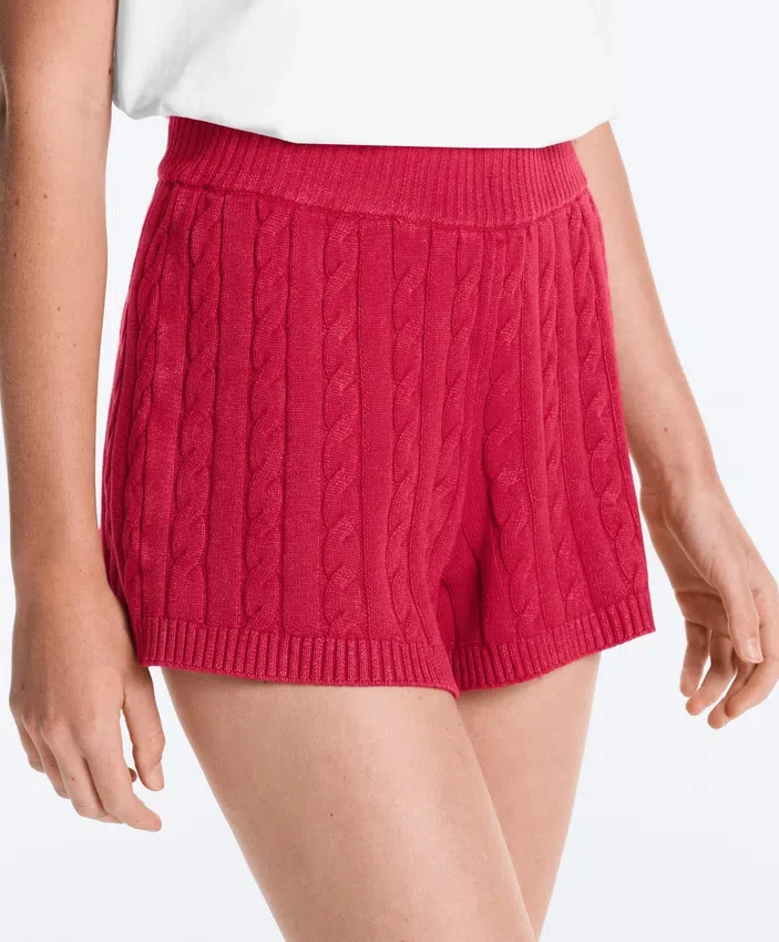 Shorts aus gewaschenem Strick mit Zopfmuster Shorts aus gewaschenem Strick mit Zopfmuster