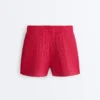 Shorts aus gewaschenem Strick mit Zopfmuster Shorts aus gewaschenem Strick mit Zopfmuster