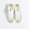 Sneaker im Retro-Stil Sneaker im Retro-Stil