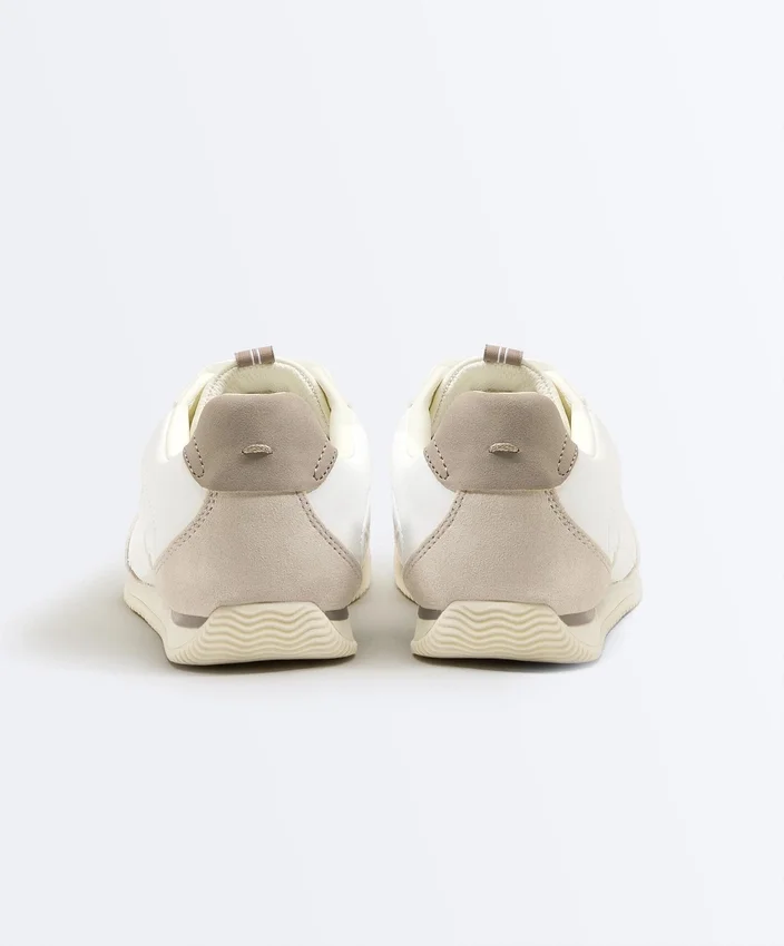 Sneaker im Retro-Stil Sneaker im Retro-Stil