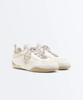 Sneaker im Sockenstil