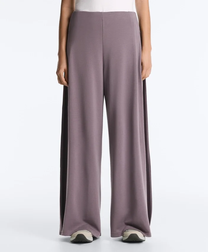 Soft Touch-Hose mit weitem Bein, Seitenfalten und Modal Soft Touch-Hose mit weitem Bein, Seitenfalten und Modal