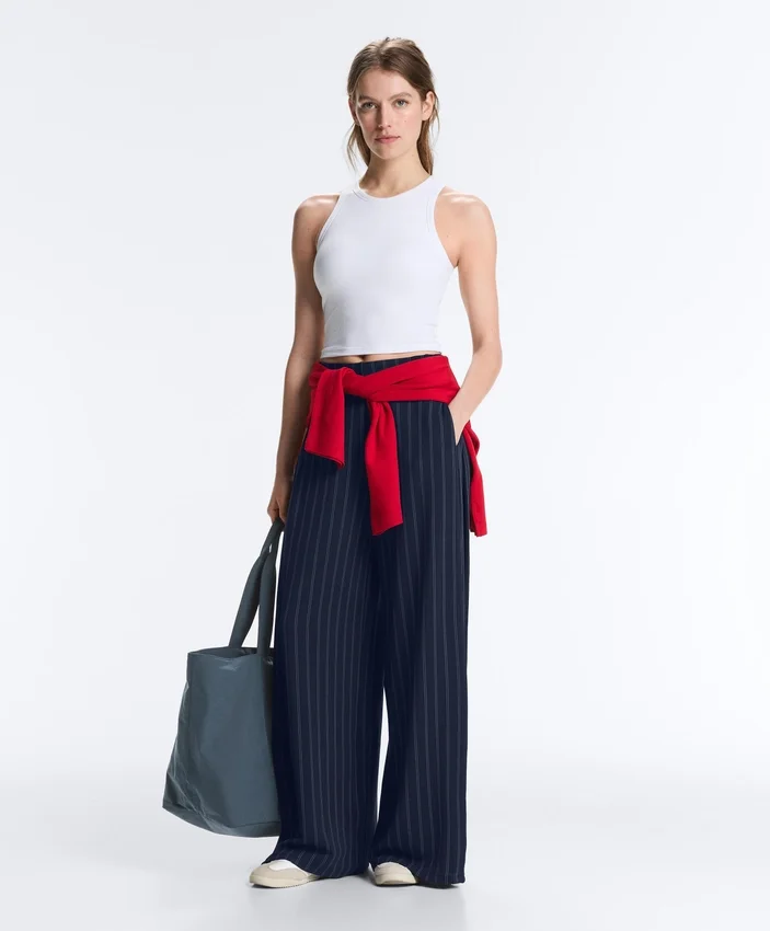 Soft Touch-Hose mit weitem Bein, Seitenfalten und Modal Soft Touch-Hose mit weitem Bein, Seitenfalten und Modal