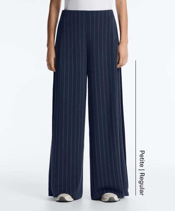 Soft Touch-Hose mit weitem Bein, Seitenfalten und Modal Soft Touch-Hose mit weitem Bein, Seitenfalten und Modal