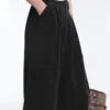 Soft Touch-Hose mit weitem Schnitt und kurzen Ärmeln aus Modal mit Falten Soft Touch-Hose mit weitem Schnitt und kurzen Ärmeln aus Modal mit Falten