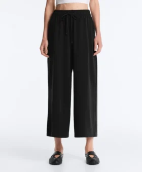 Soft Touch-Hose mit weitem Schnitt und Modal