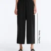 Soft Touch-Hose mit weitem Schnitt und Modal