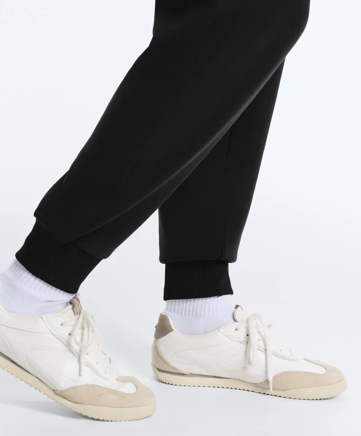 Soft Touch-Jogginghose aus Modal-Rippstrick Soft Touch-Jogginghose aus Modal-Rippstrick