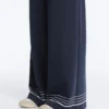 Soft Touch-Modal-Hose mit Matrosenstreifen Soft Touch-Modal-Hose mit Matrosenstreifen