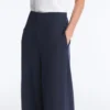 Soft Touch-Modal-Hose mit Matrosenstreifen Soft Touch-Modal-Hose mit Matrosenstreifen