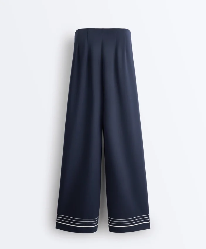 Soft Touch-Modal-Hose mit Matrosenstreifen Soft Touch-Modal-Hose mit Matrosenstreifen