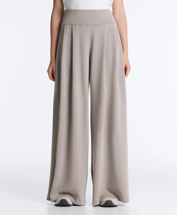Soft Touch-Modal-Hose mit weitem Bein und Korsett-Detail Soft Touch-Modal-Hose mit weitem Bein und Korsett-Detail
