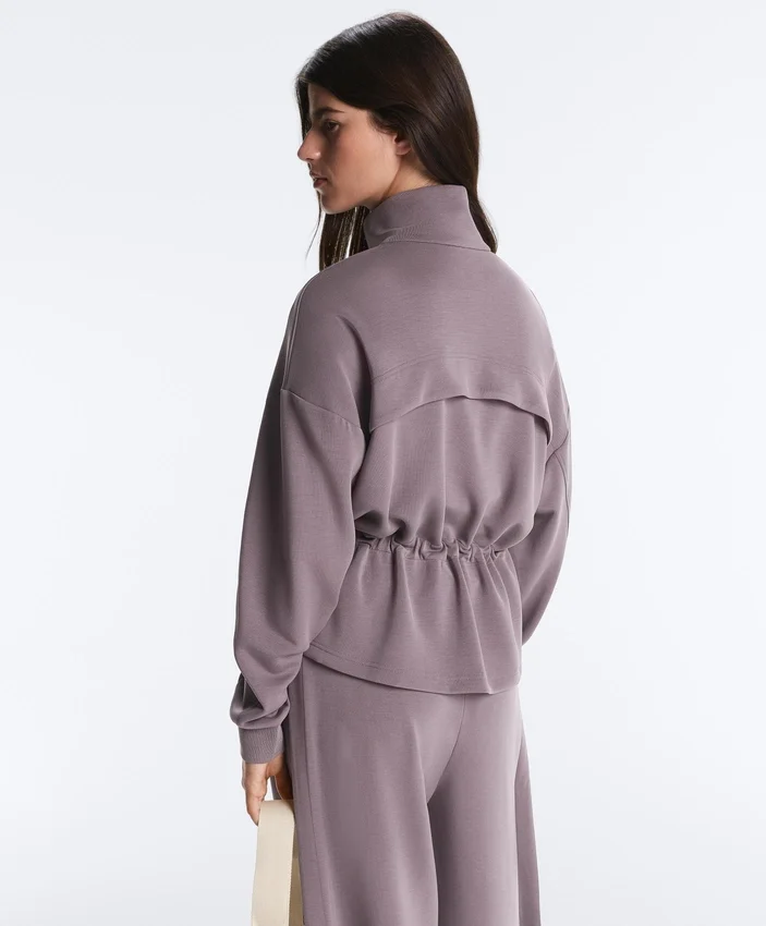 Soft Touch-Modal-Jacke mit verstellbarer Taille und hohem Kragen Soft Touch-Modal-Jacke mit verstellbarer Taille und hohem Kragen