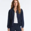 Soft Touch-Modal-Jacke mit verstellbarer Taille und hohem Kragen Soft Touch-Modal-Jacke mit verstellbarer Taille und hohem Kragen