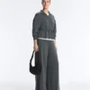 Soft Touch-Modal-Jacke mit verstellbarer Taille und hohem Kragen Soft Touch-Modal-Jacke mit verstellbarer Taille und hohem Kragen