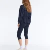 Soft Touch-Modal-Jacke mit verstellbarer Taille und hohem Kragen Soft Touch-Modal-Jacke mit verstellbarer Taille und hohem Kragen
