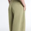 Soft Touch-Nadelstreifen-Hose mit weitem Bein und hoher Leibhöhe
