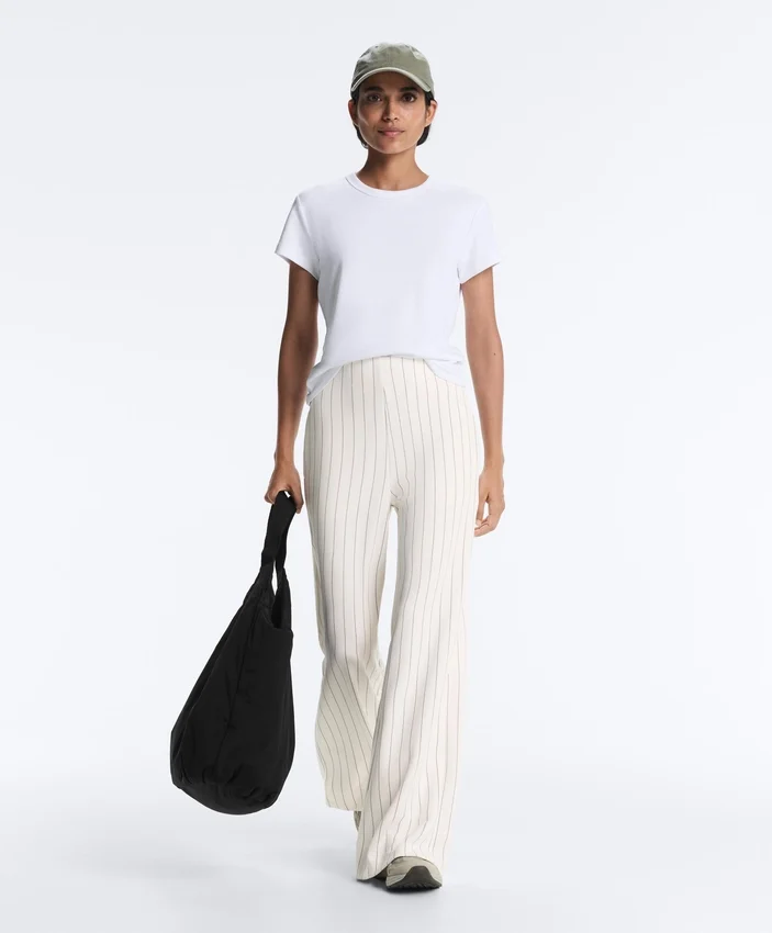 Soft Touch-Nadelstreifen-Hose mit weitem Bein und hoher Leibhöhe Soft Touch-Nadelstreifen-Hose mit weitem Bein und hoher Leibhöhe