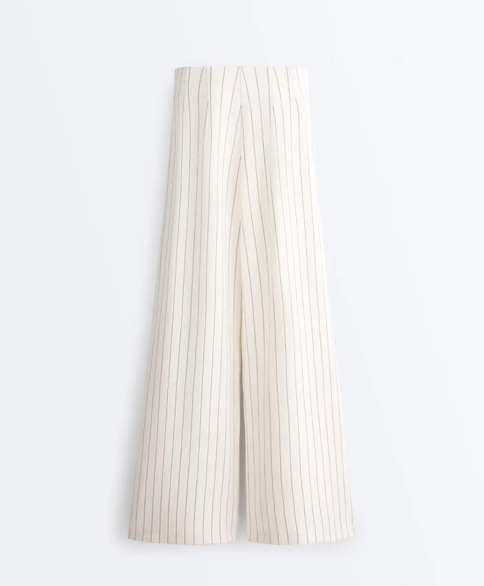 Soft Touch-Nadelstreifen-Hose mit weitem Bein und hoher Leibhöhe Soft Touch-Nadelstreifen-Hose mit weitem Bein und hoher Leibhöhe