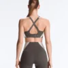 Sport-BH mit festem Halt, Compressive-Wirkung und reflektierenden Details Sport-BH mit festem Halt, Compressive-Wirkung und reflektierenden Details