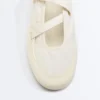 Sportliche flache Schuhe aus Nylon Sportliche flache Schuhe aus Nylon