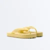 Strand-Sandalen mit strukturiertem Plateau
