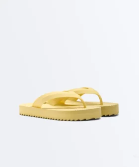 Strand-Sandalen mit strukturiertem Plateau