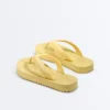 Strand-Sandalen mit strukturiertem Plateau