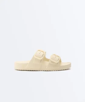 Strandsandalen mit Schnallen