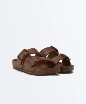 Strandsandalen mit Schnallen