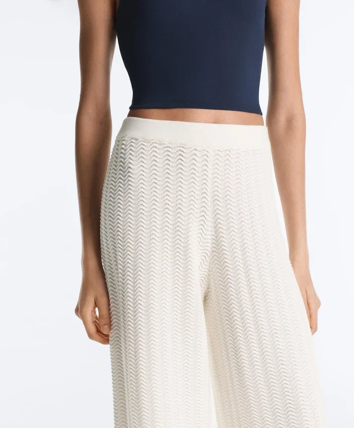 Strickhose mit geradem Bein und Wellenmuster Strickhose mit geradem Bein und Wellenmuster