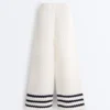 Strickhose mit geradem Bein und Wellenmuster Strickhose mit geradem Bein und Wellenmuster