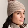 Strickhut aus Wollmischung mit Bommel Strickhut aus Wollmischung mit Bommel