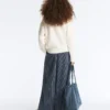 Strickjacke mit hohem Kragen Strickjacke mit hohem Kragen