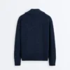 Strickjacke mit hohem Kragen Strickjacke mit hohem Kragen