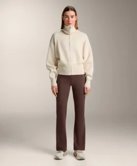Strickjacke mit kontrastierendem Reißverschluss