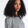 Strickpullover mit diagonalen Streifen Strickpullover mit diagonalen Streifen
