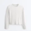 Strickpullover mit Rundhalsausschnitt Strickpullover mit Rundhalsausschnitt