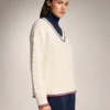 Strickpullover mit V-Ausschnitt und Mini-Zopfmuster Strickpullover mit V-Ausschnitt und Mini-Zopfmuster
