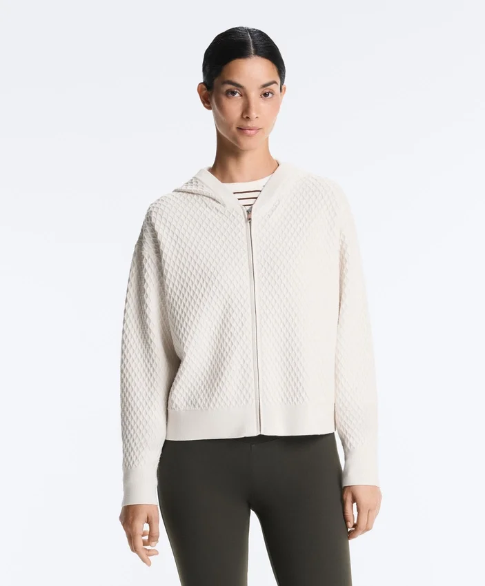 Strukturierte Strickjacke mit Kapuze Strukturierte Strickjacke mit Kapuze