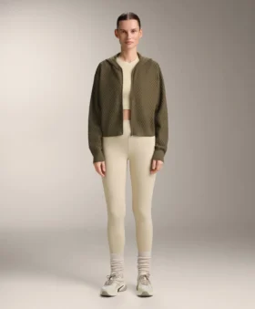 Strukturierte Strickjacke mit Kapuze