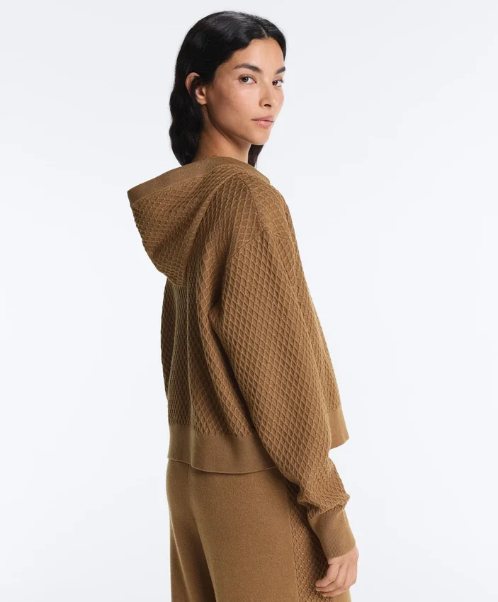 Strukturierte Strickjacke mit Kapuze Strukturierte Strickjacke mit Kapuze
