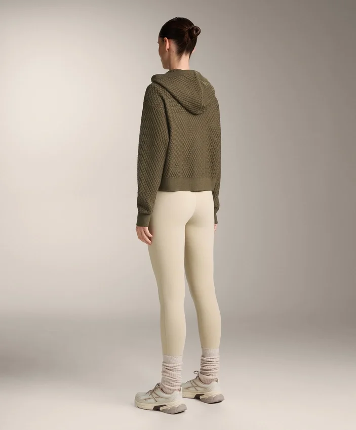Strukturierte Strickjacke mit Kapuze Strukturierte Strickjacke mit Kapuze
